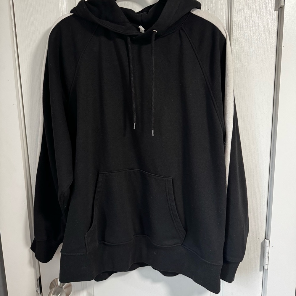 H&M Divided Woman’s Black and White Hoodie Size L Excellent Condition